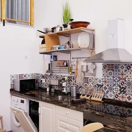 Suncastle Romantic Loft Apartment